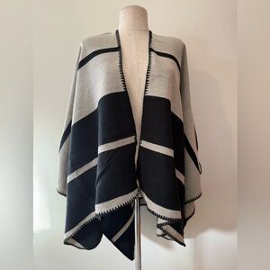 Jack & Missy Harper Wrap Poncho in Black and Tan/Beige